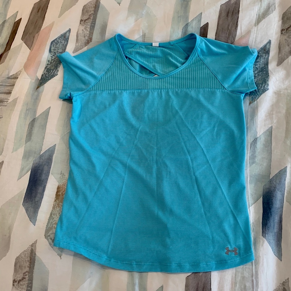 Under Armour Dri fit cap sleeve shirt